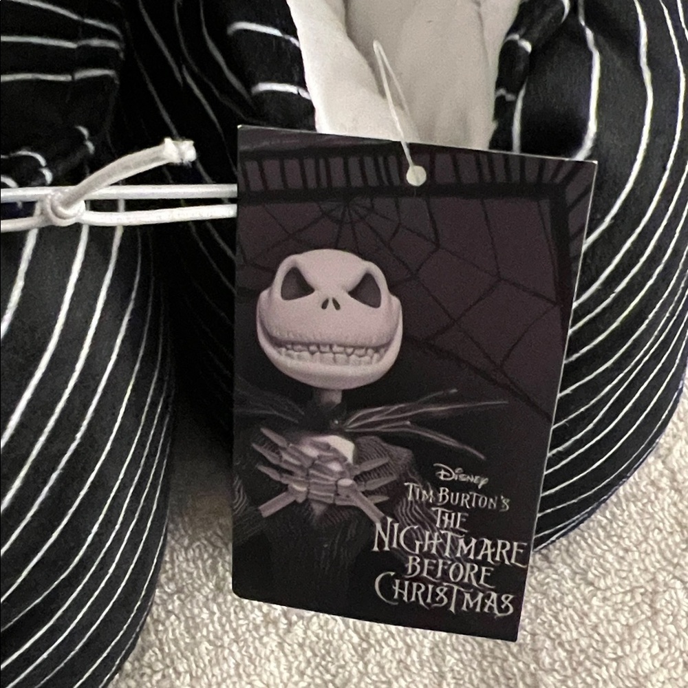 Disney Black and White nightmare before Christmas - Picture 2 of 5